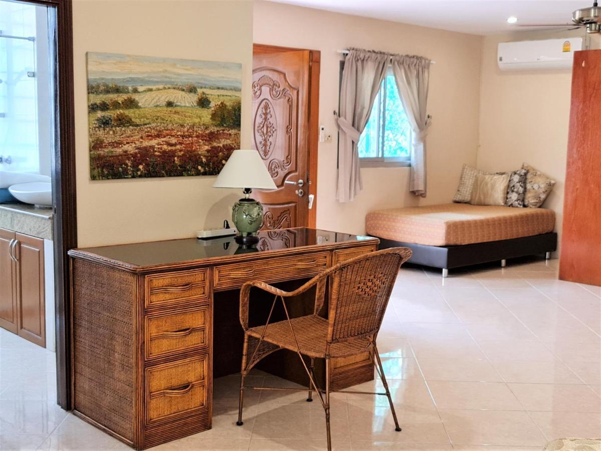 Butterfly Garden Boutique Residences By Frasier, A Lifestyle Destination Apt And Villas 1 To 3 Bedroom Units, 2 Full Bathrooms, Rain Shower, Spa Bath, Complete Kitchen, Staff 24-7,Fast Fiber Optic Wifi, 55" Smart Tv'S, Free Bbq, Pattaya Dış mekan fotoğraf